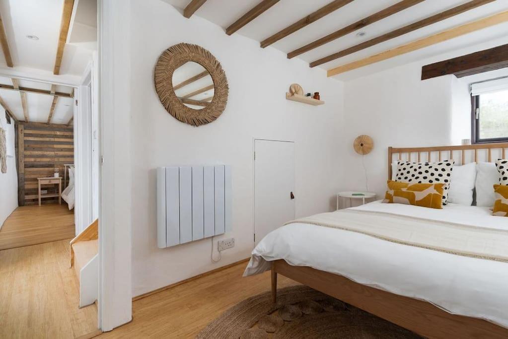 Porthcurno Barns, The Cart Lodge - Cosy Cottage, Walk To Porthcurno Beach, Pedn Vouder & Minack Theatre Penzance Eksteriør billede